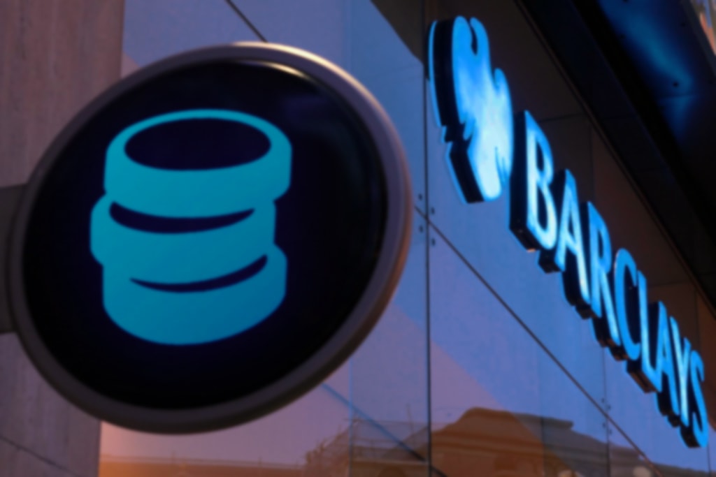 Биржа криптовалют Coinbase сотрудничает с Barclays