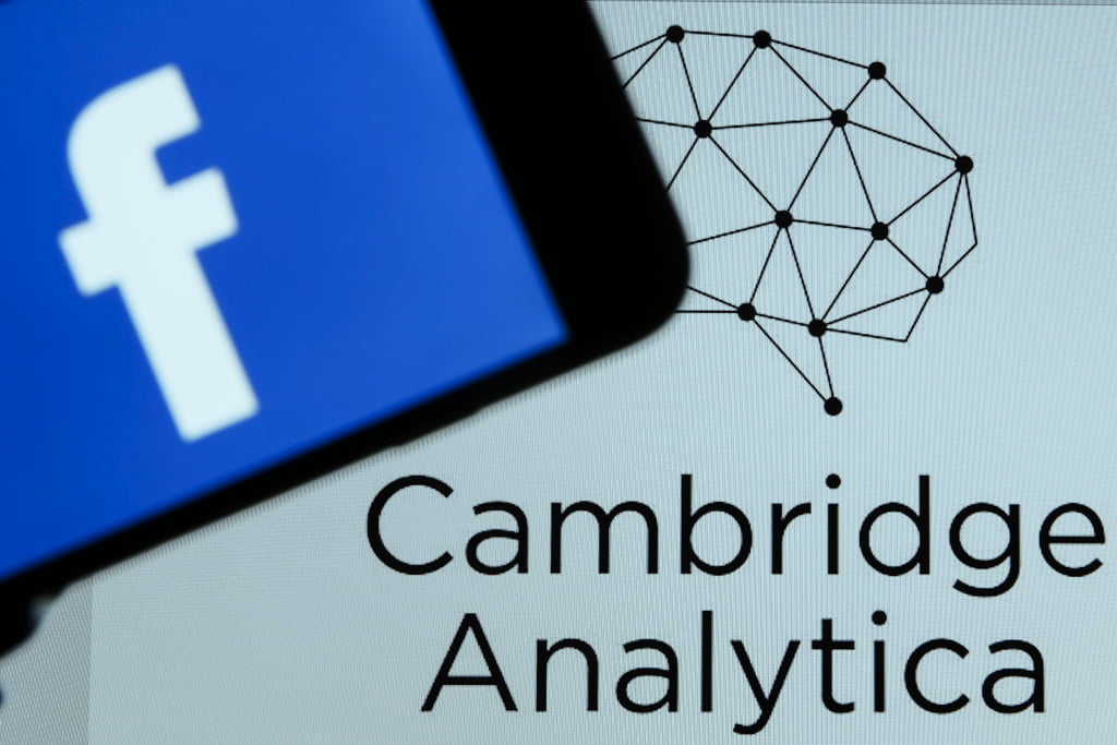 Новости криптовалют о компании Cambridge Analytica